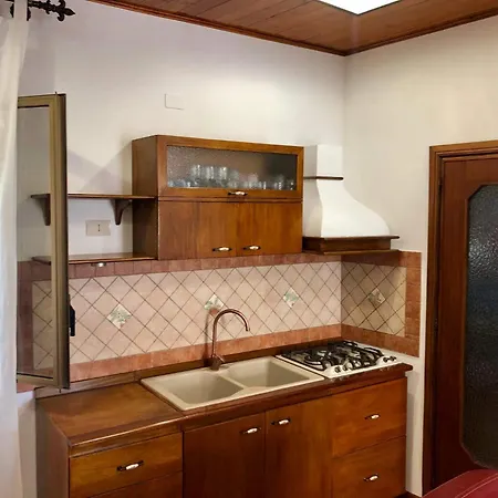 アパート Capo Seralcadio