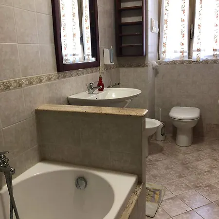 アパート Capo Seralcadio