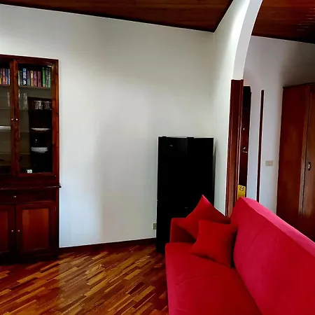 アパート Capo Seralcadio